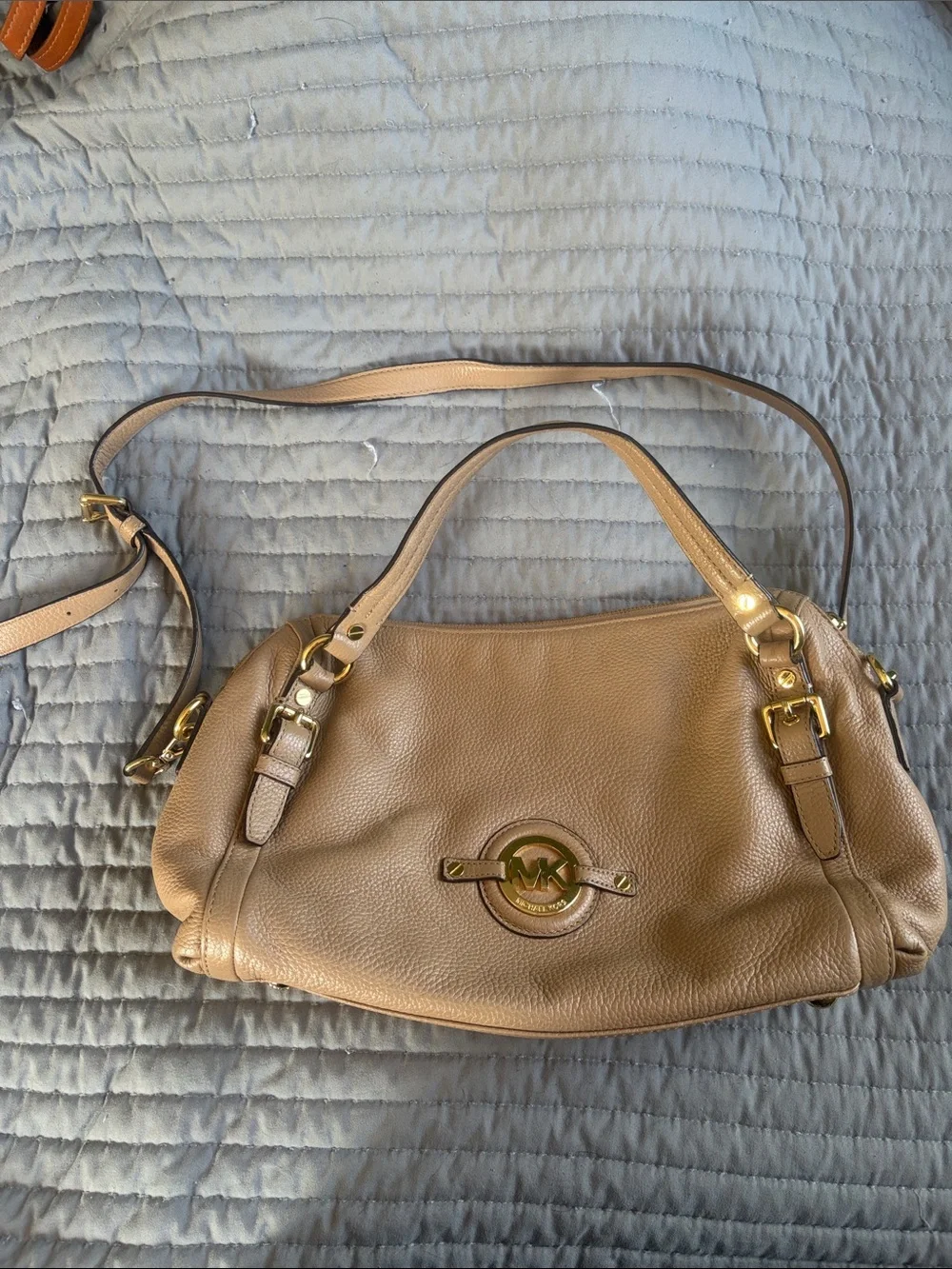 Michael Kors Beige/Tan Pebbled Leather Shoulder Bag with Gold Hardware